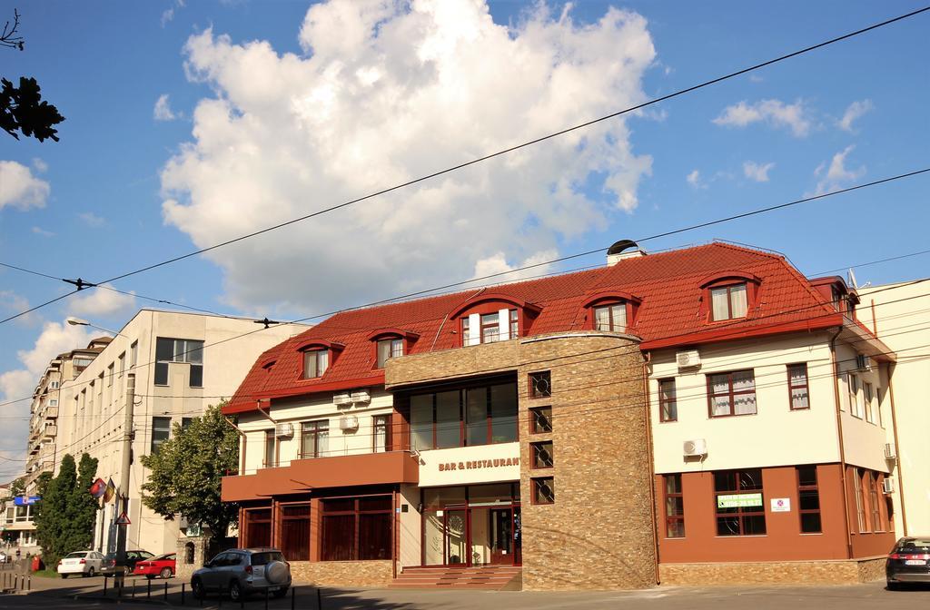Hotel Melody Oradea Exterior foto