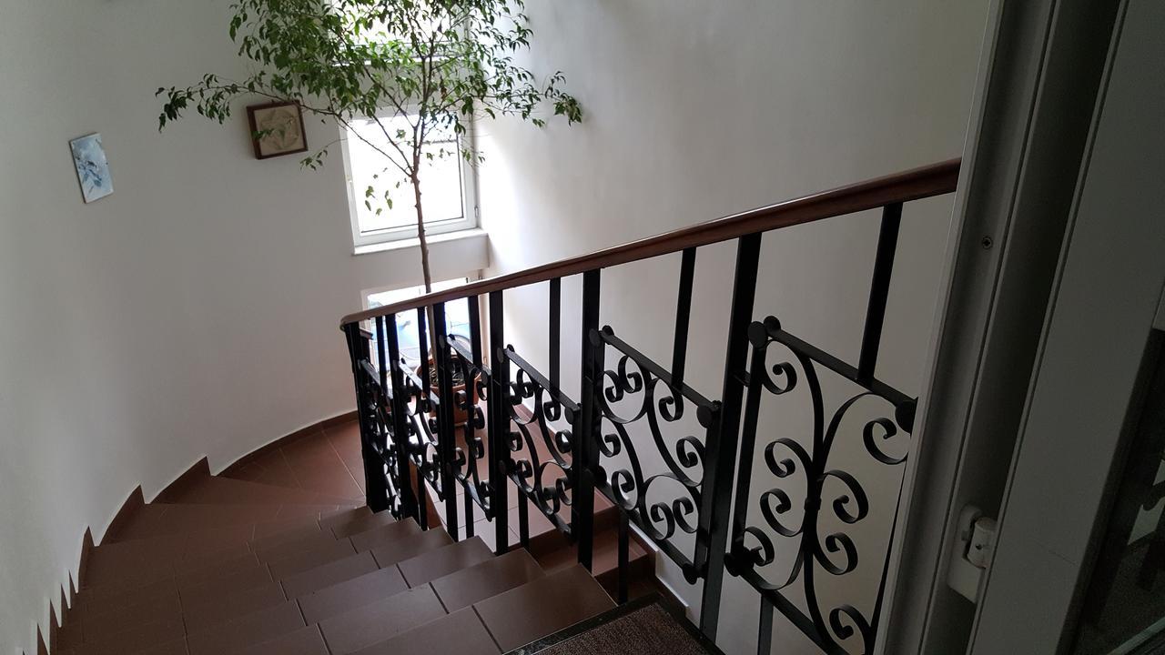 Hotel Melody Oradea Exterior foto